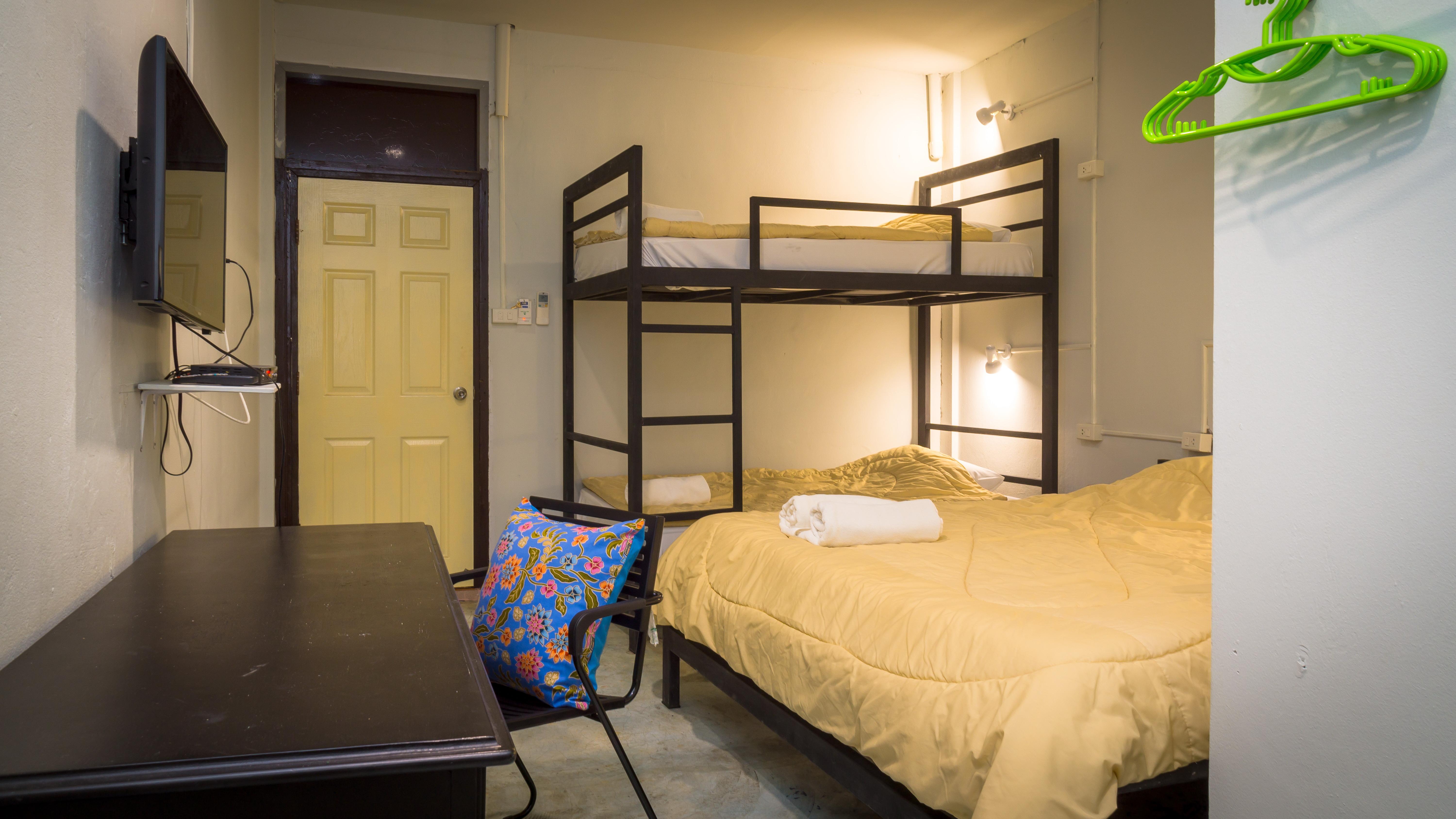 Gotum Hostel 1 Phuket Exterior photo