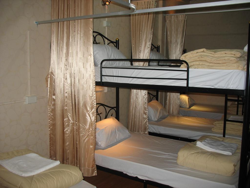 Gotum Hostel 1 Phuket Exterior photo