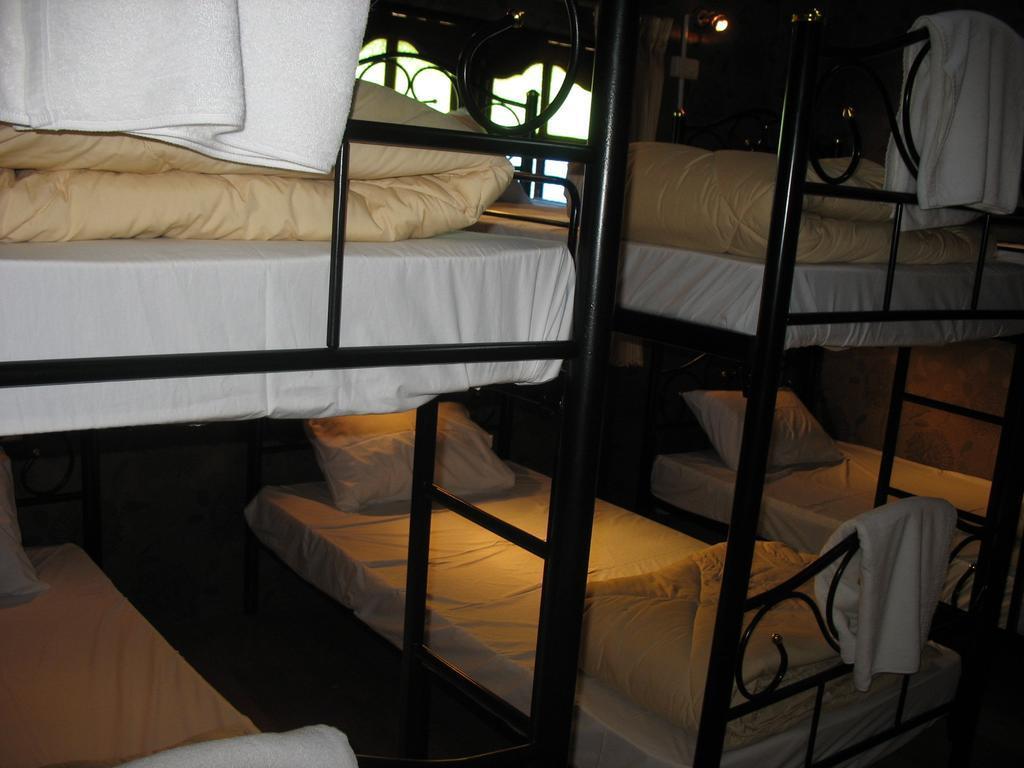 Gotum Hostel 1 Phuket Exterior photo
